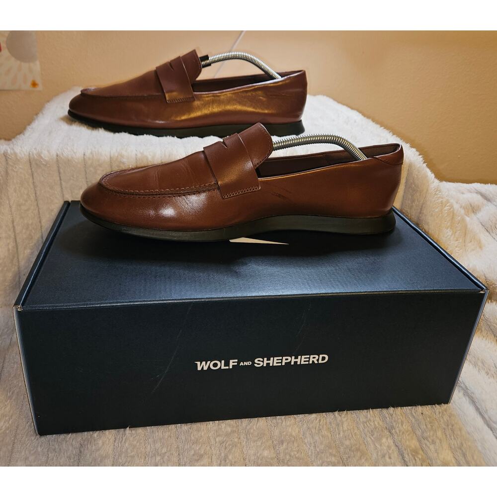 Wolf & Shepherd Ultra Lightweight Coast Loafer in Brown Leather Men's Size 11